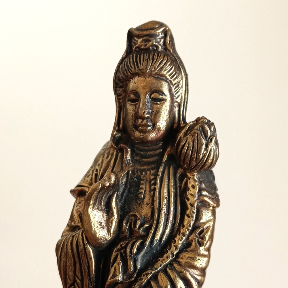 Antique Vintage Elegant Bronzed Brass Figurine With Lotus Flower From India - Picture 5 of 12